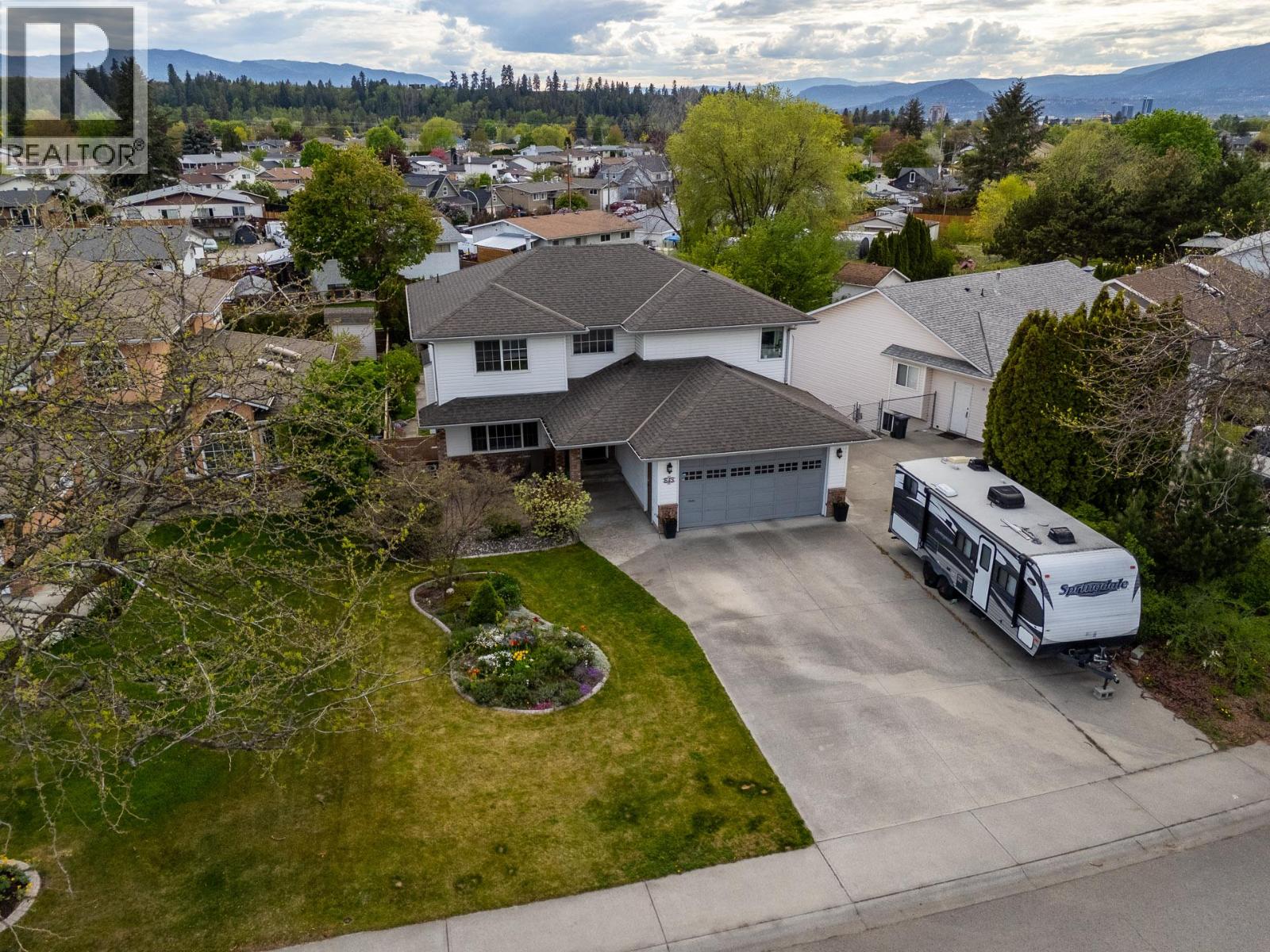 845 Hollydell Road