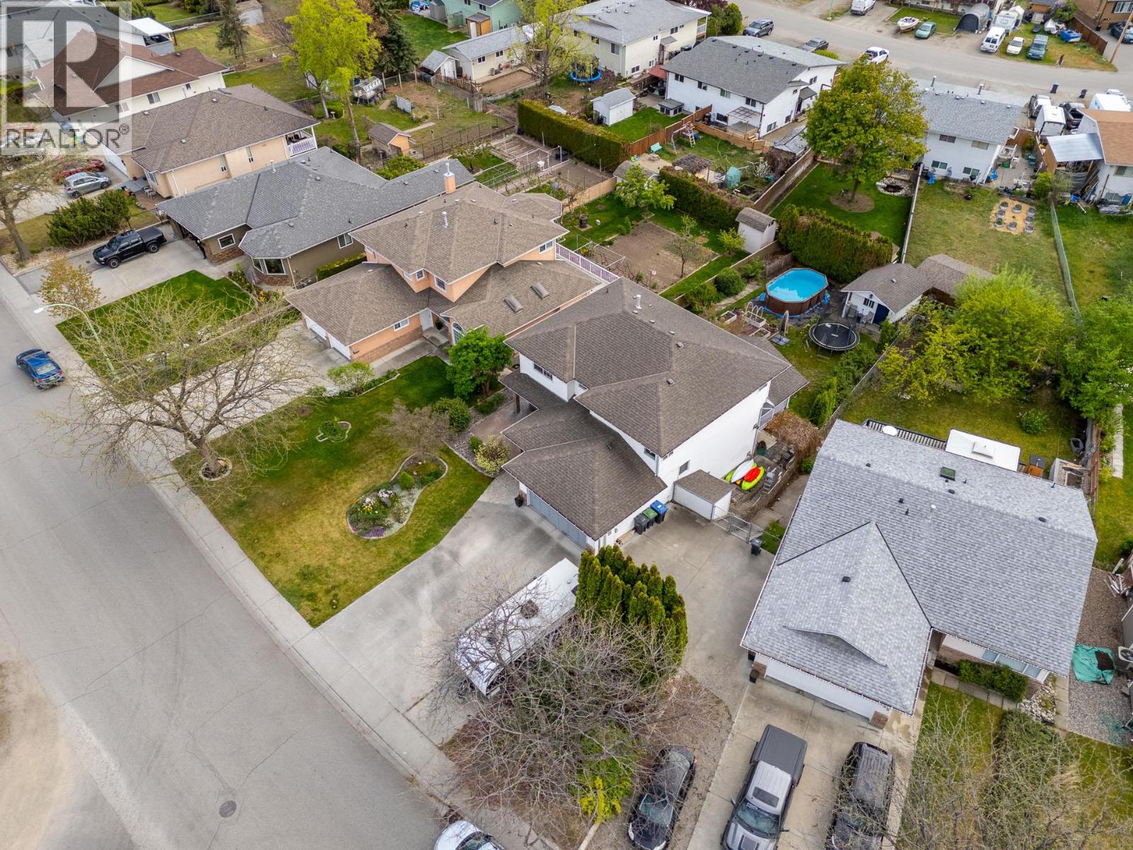 845 Hollydell Road