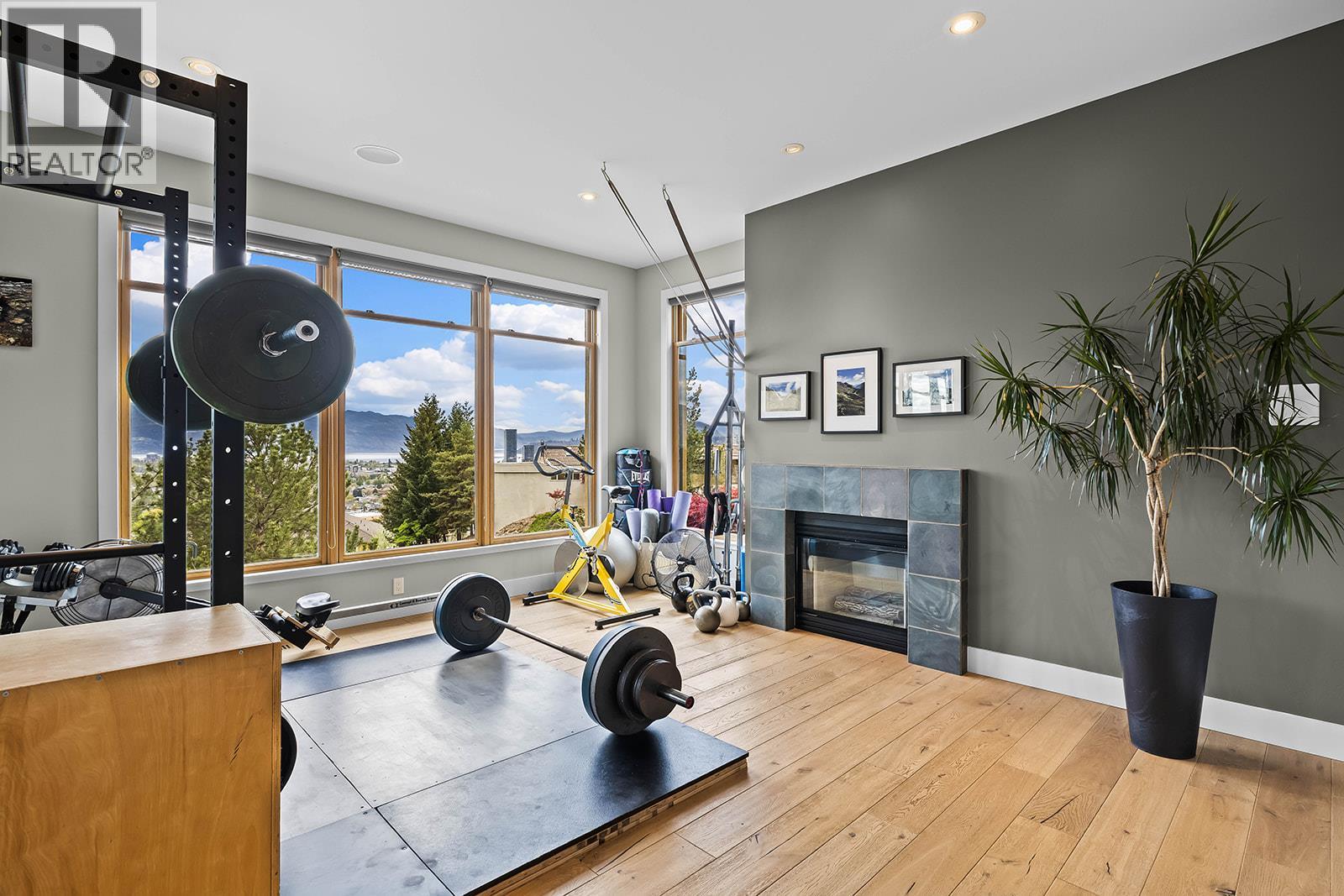 837 Mount Royal Drive