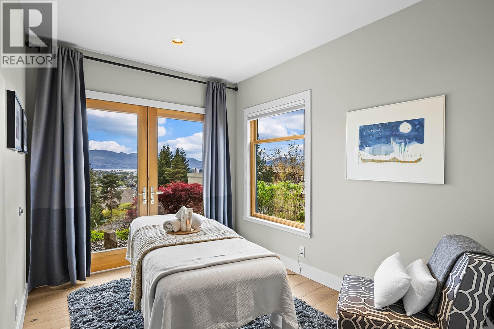 837 Mount Royal Drive