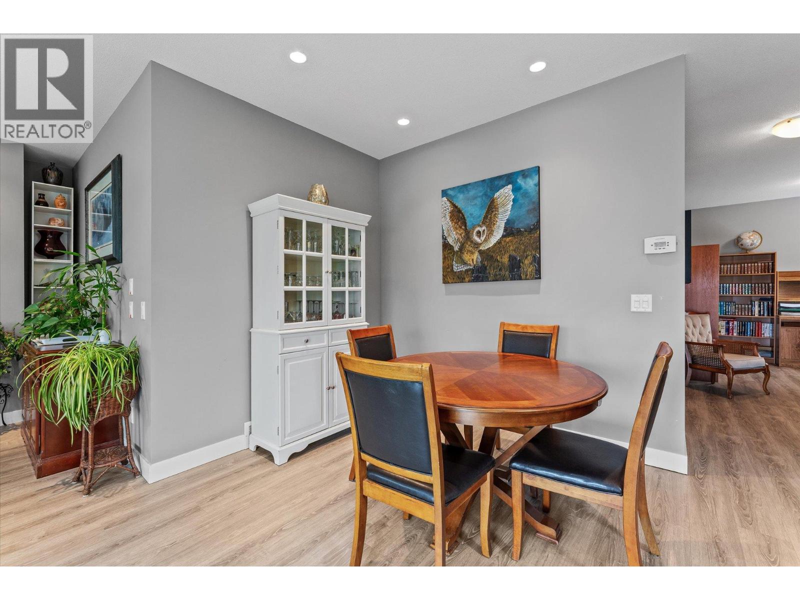 3410 Kingfisher Road