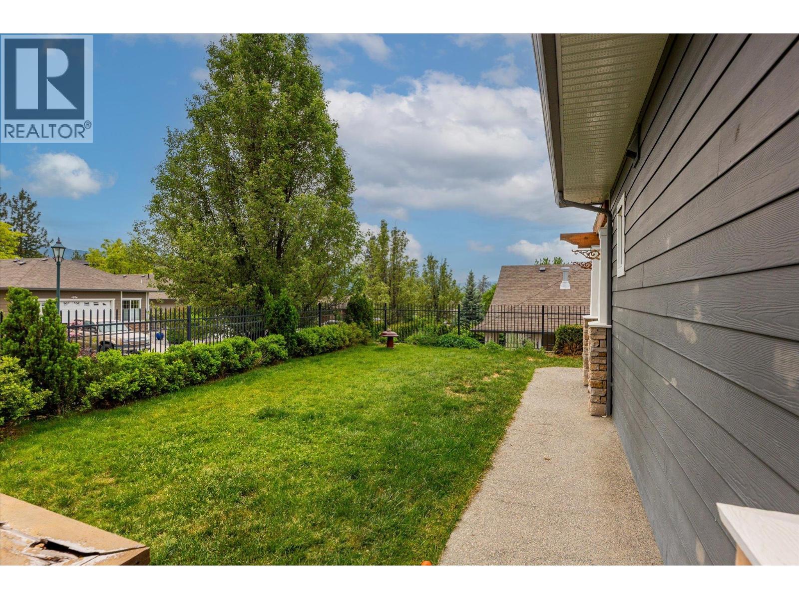 3410 Kingfisher Road