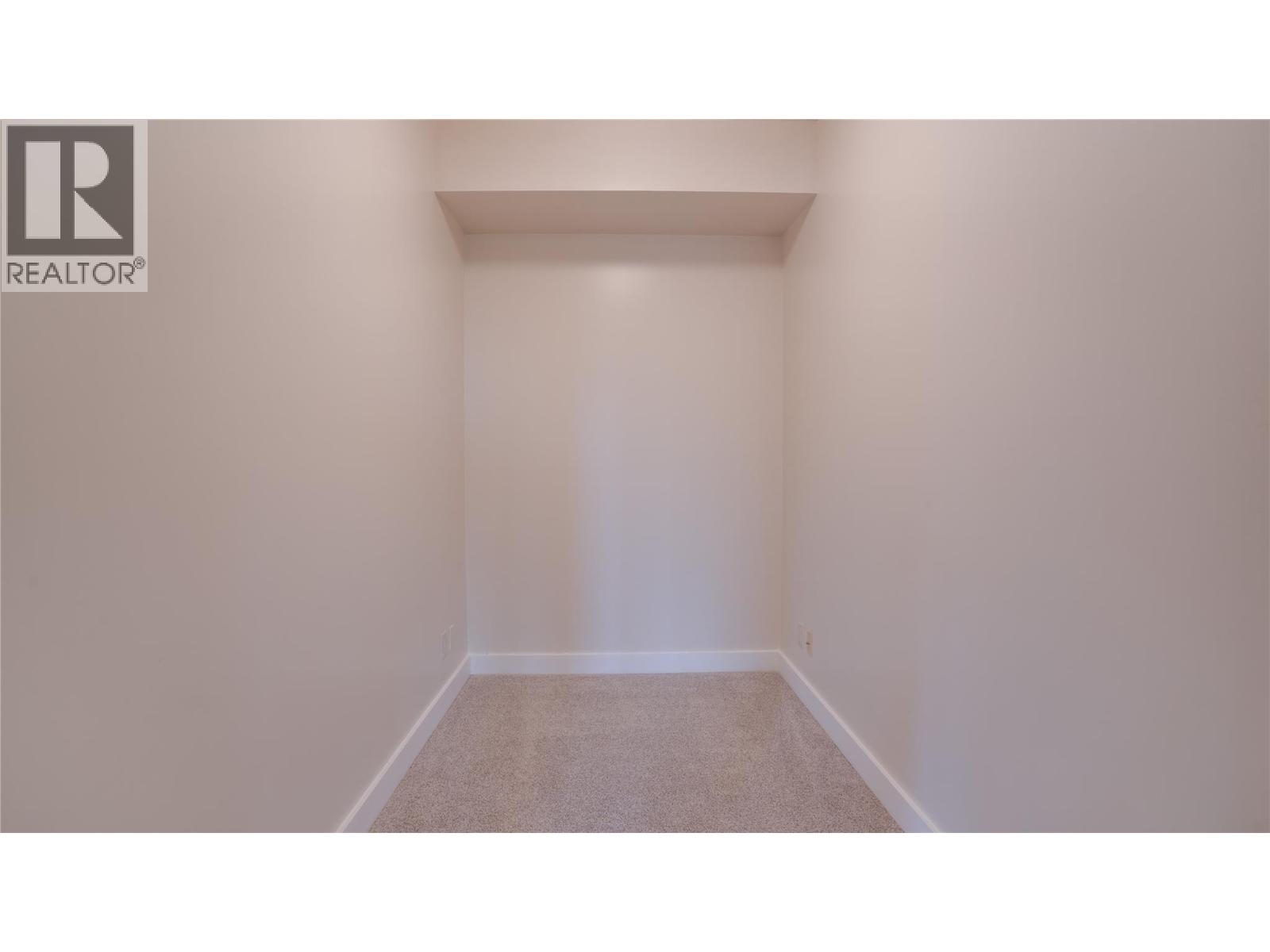 2551 Shoreline Drive Unit# 412
