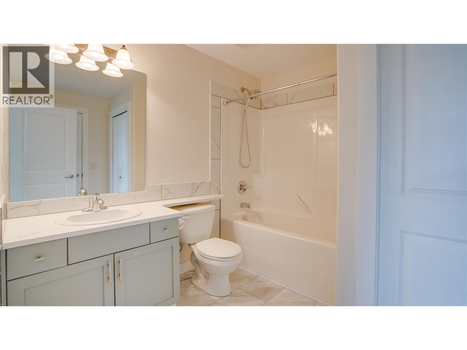 2551 Shoreline Drive Unit# 412
