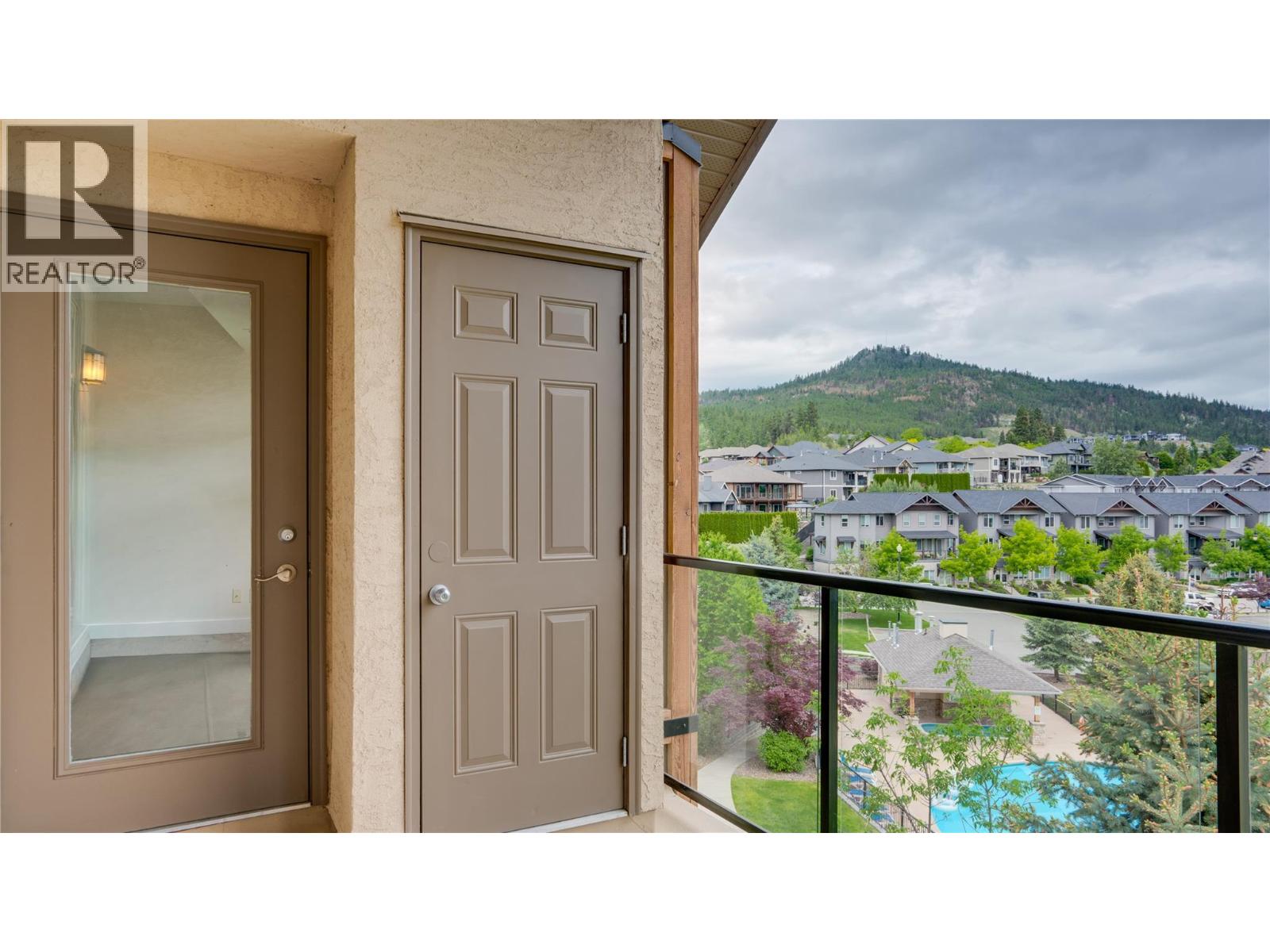 2551 Shoreline Drive Unit# 412