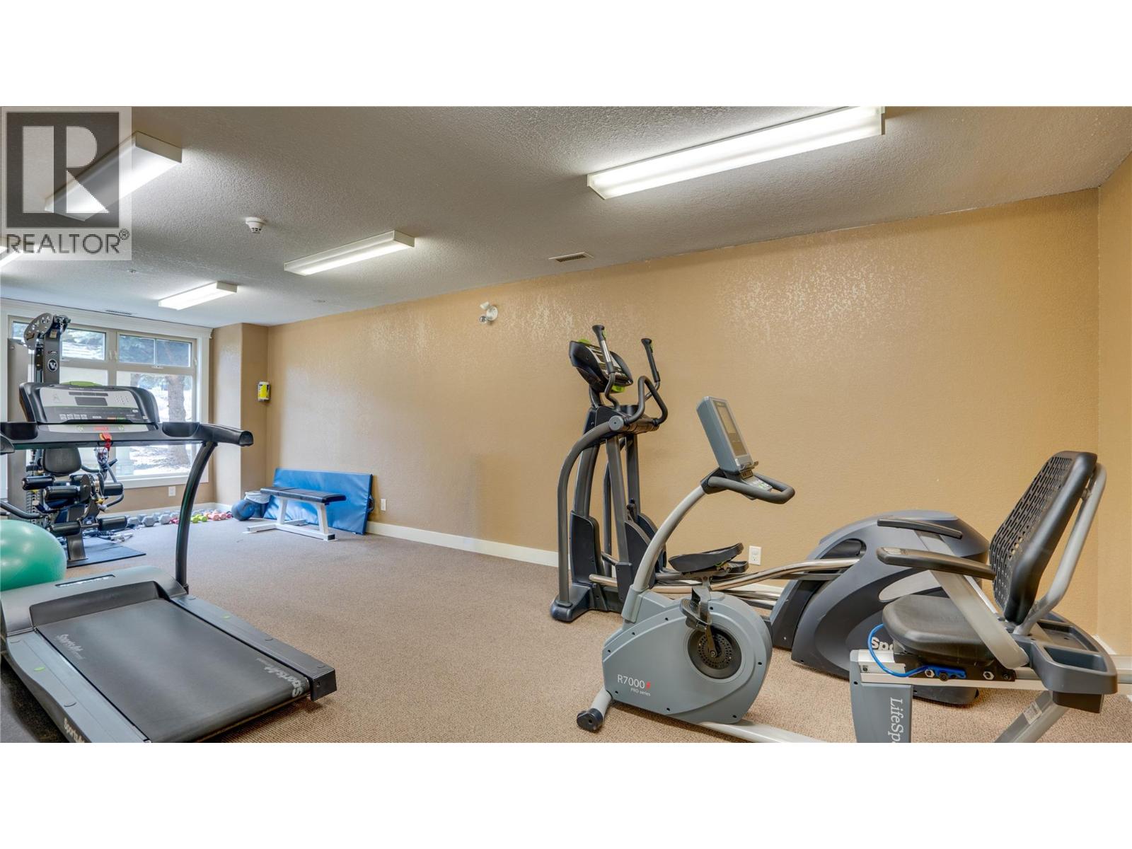 2551 Shoreline Drive Unit# 412