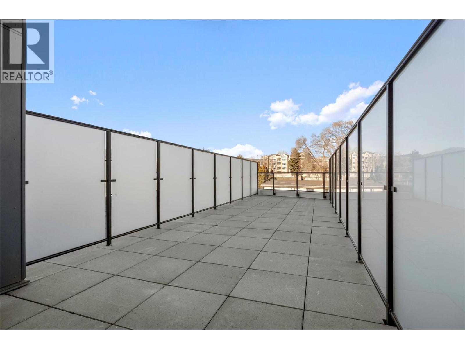 1380 Pridham Avenue Unit# 212