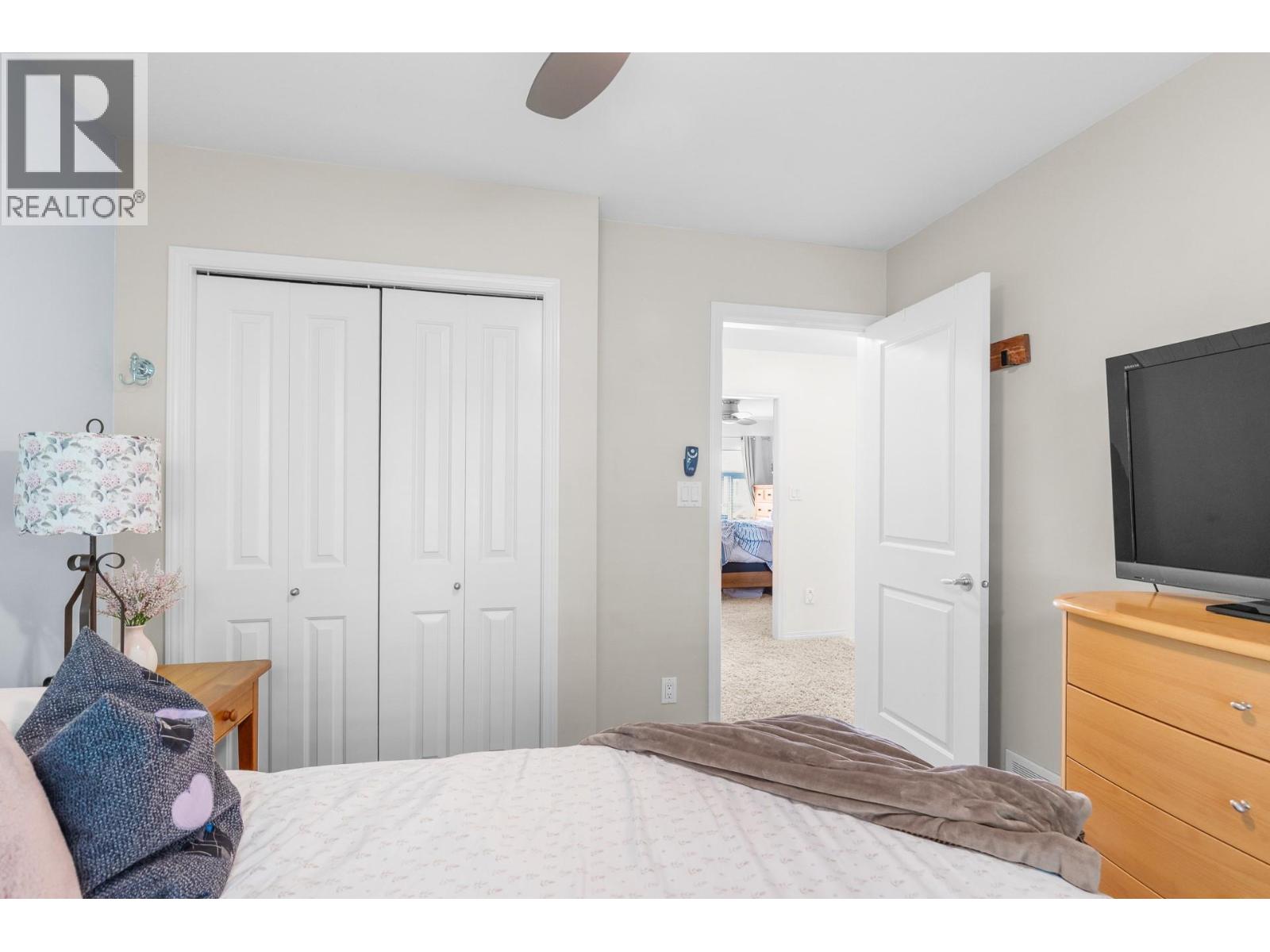 1853 Parkview Crescent Unit# 8