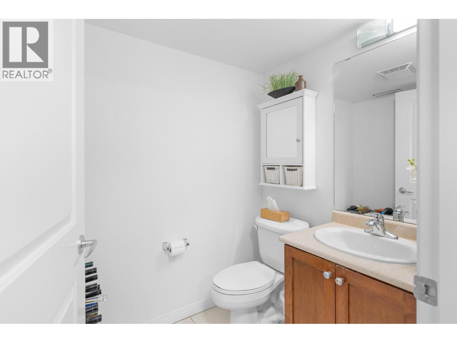1853 Parkview Crescent Unit# 8