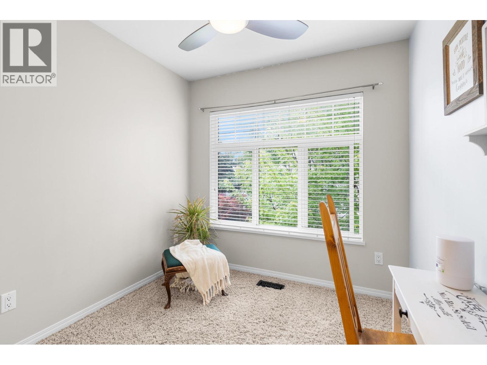 1853 Parkview Crescent Unit# 8