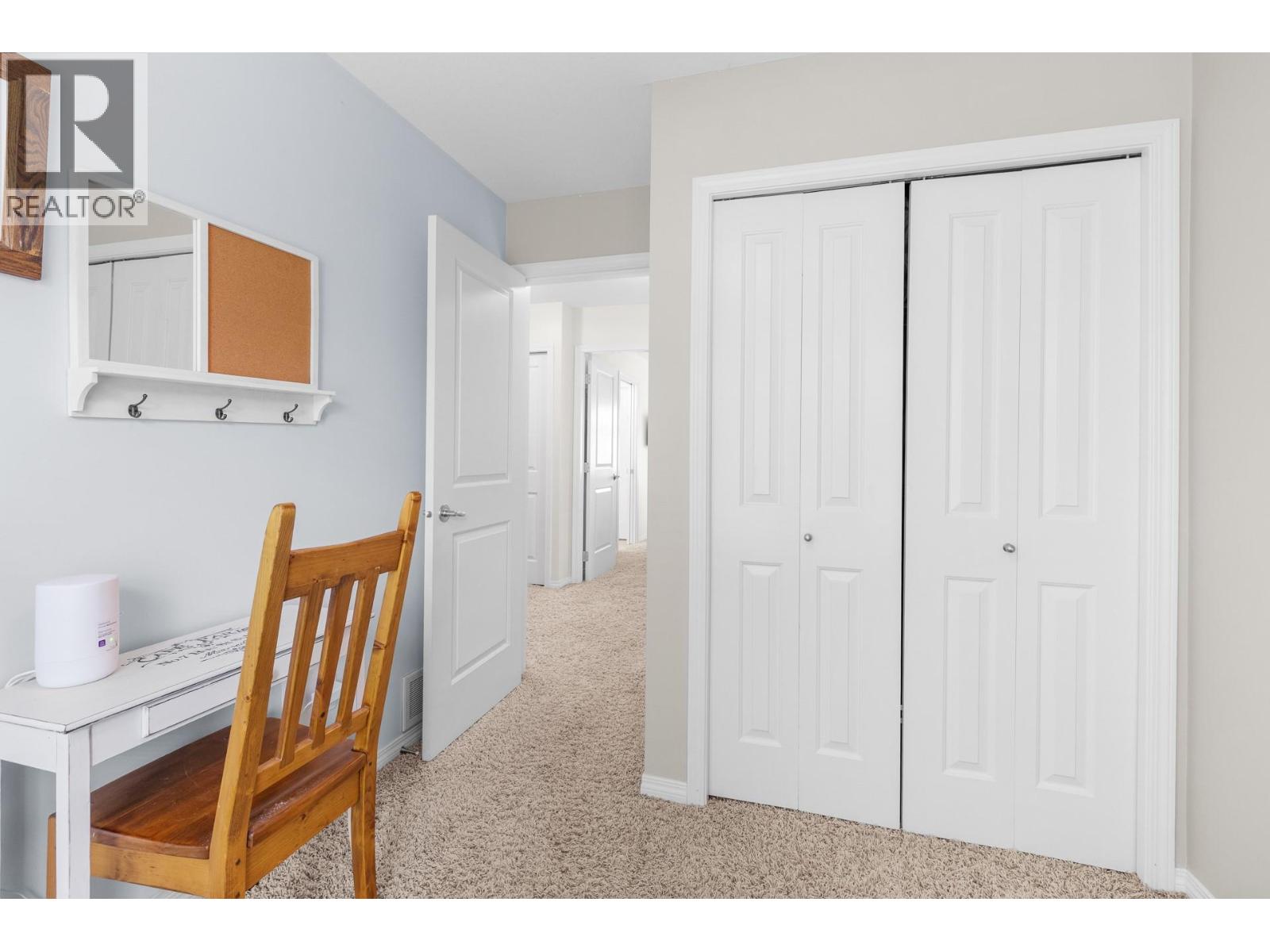 1853 Parkview Crescent Unit# 8