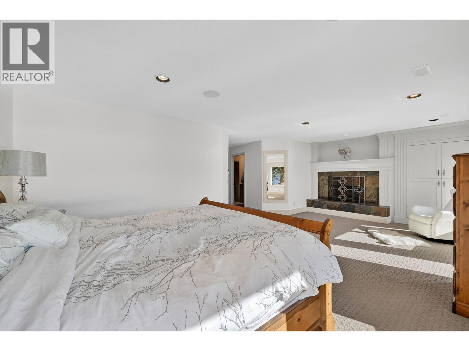 2589 Whitworth Road Unit# 8