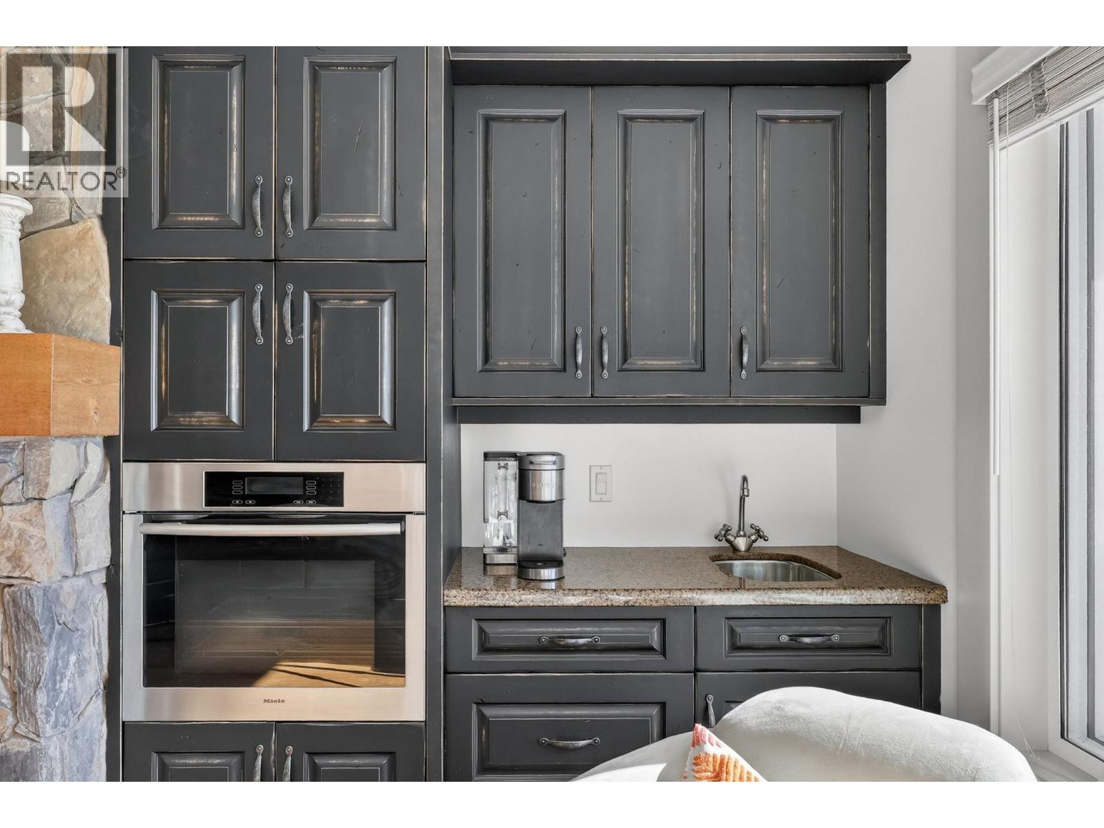 2589 Whitworth Road Unit# 8