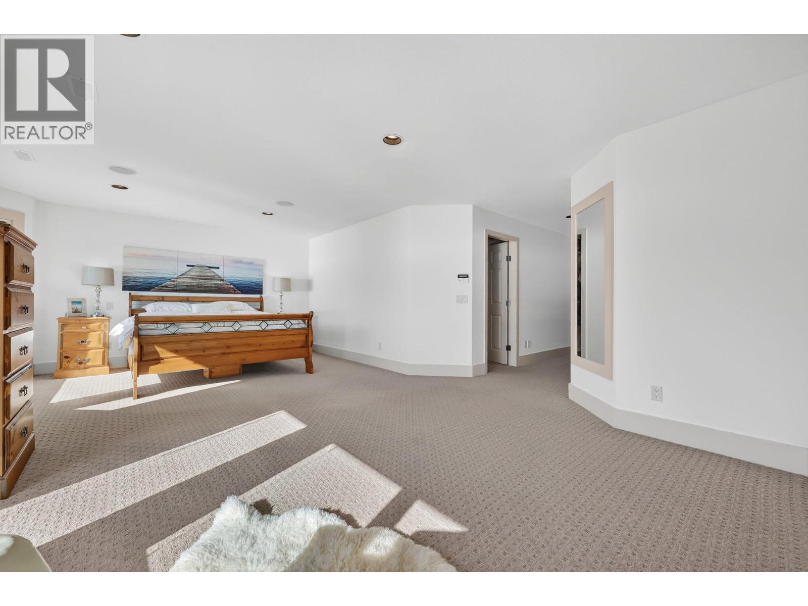 2589 Whitworth Road Unit# 8