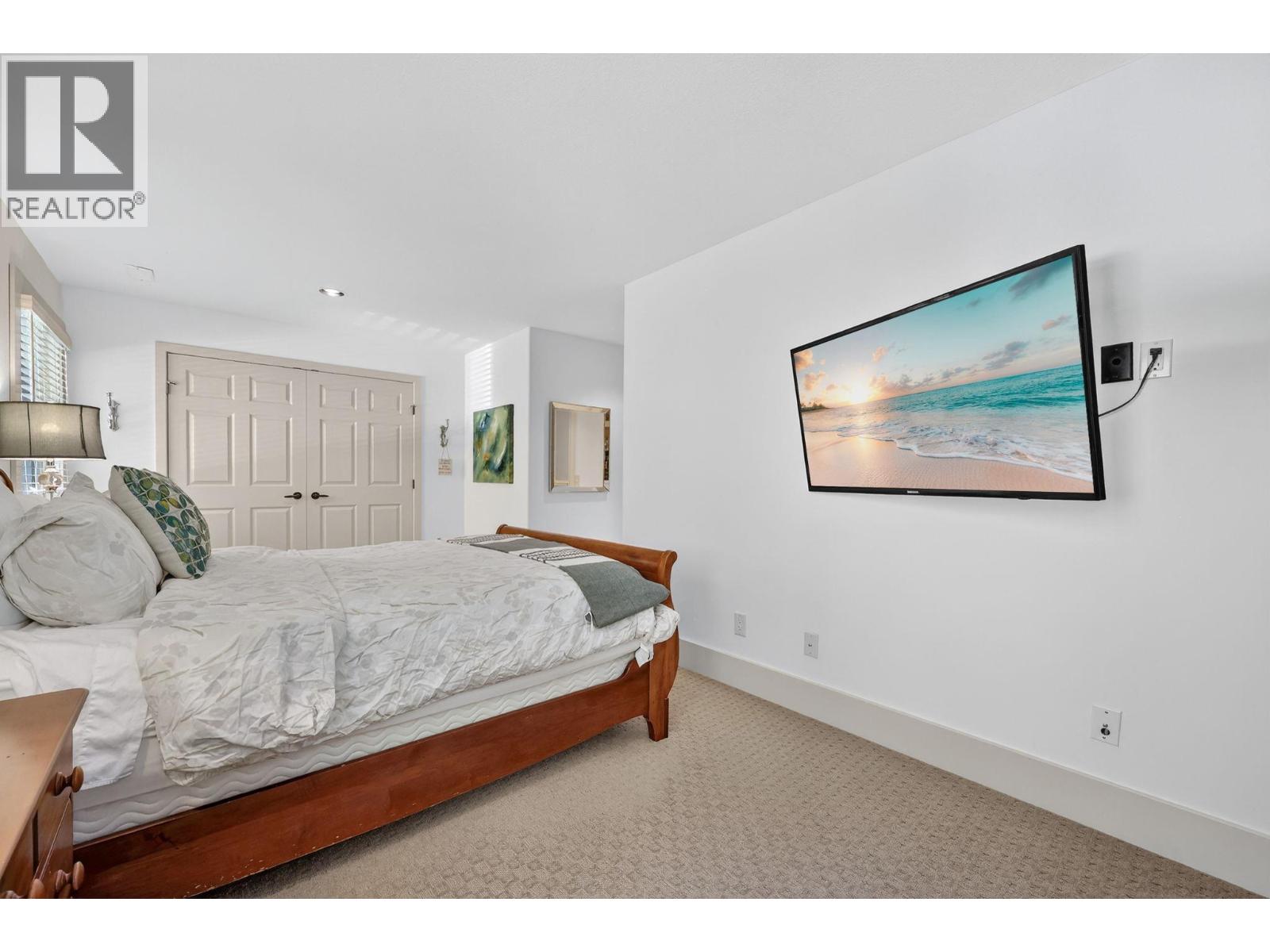 2589 Whitworth Road Unit# 8