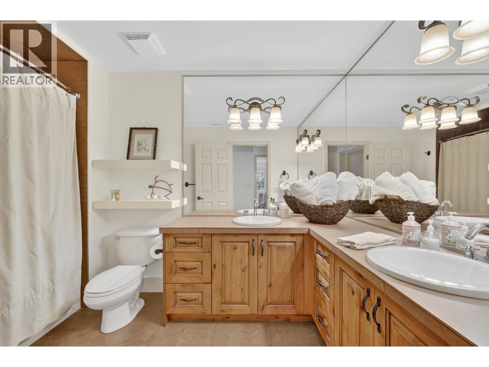 2589 Whitworth Road Unit# 8