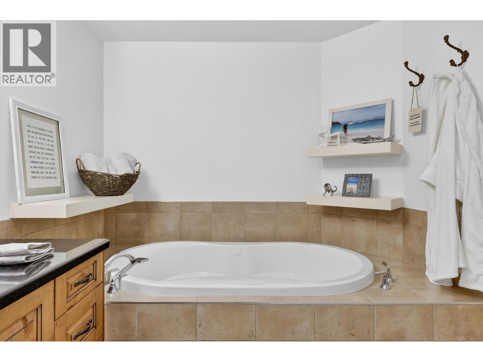 2589 Whitworth Road Unit# 8