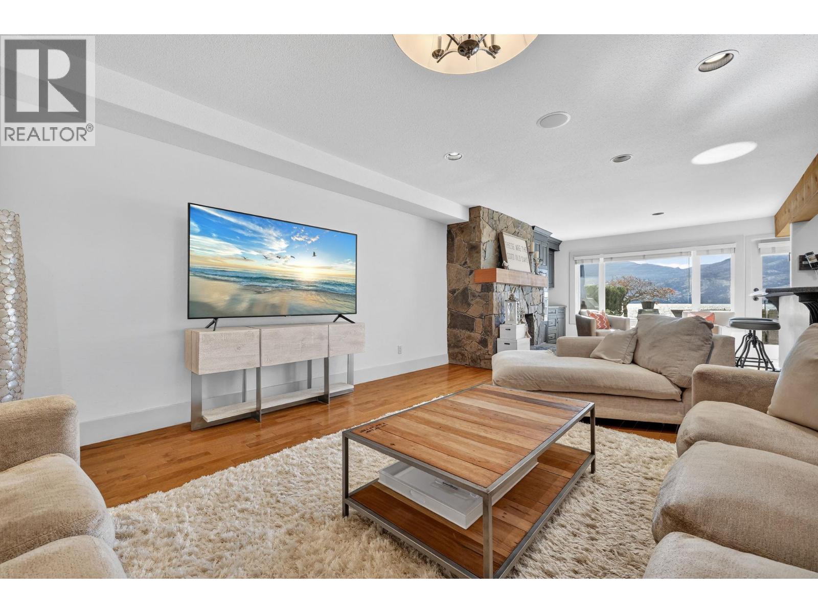 2589 Whitworth Road Unit# 8
