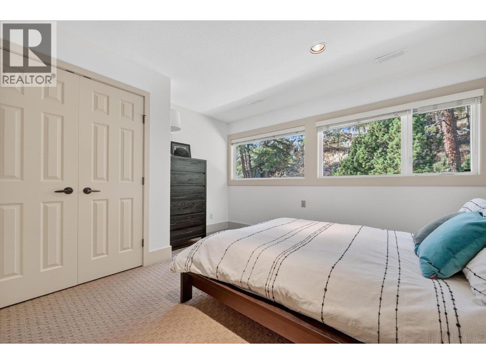 2589 Whitworth Road Unit# 8