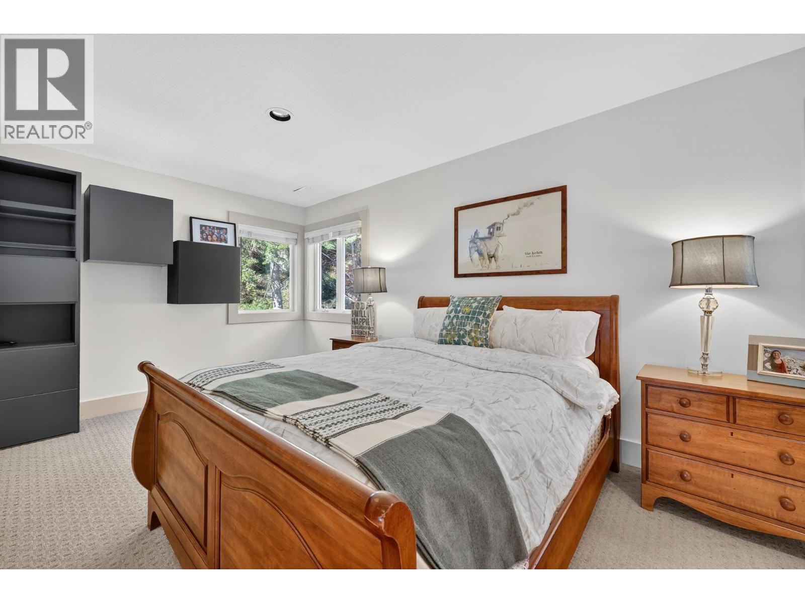 2589 Whitworth Road Unit# 8