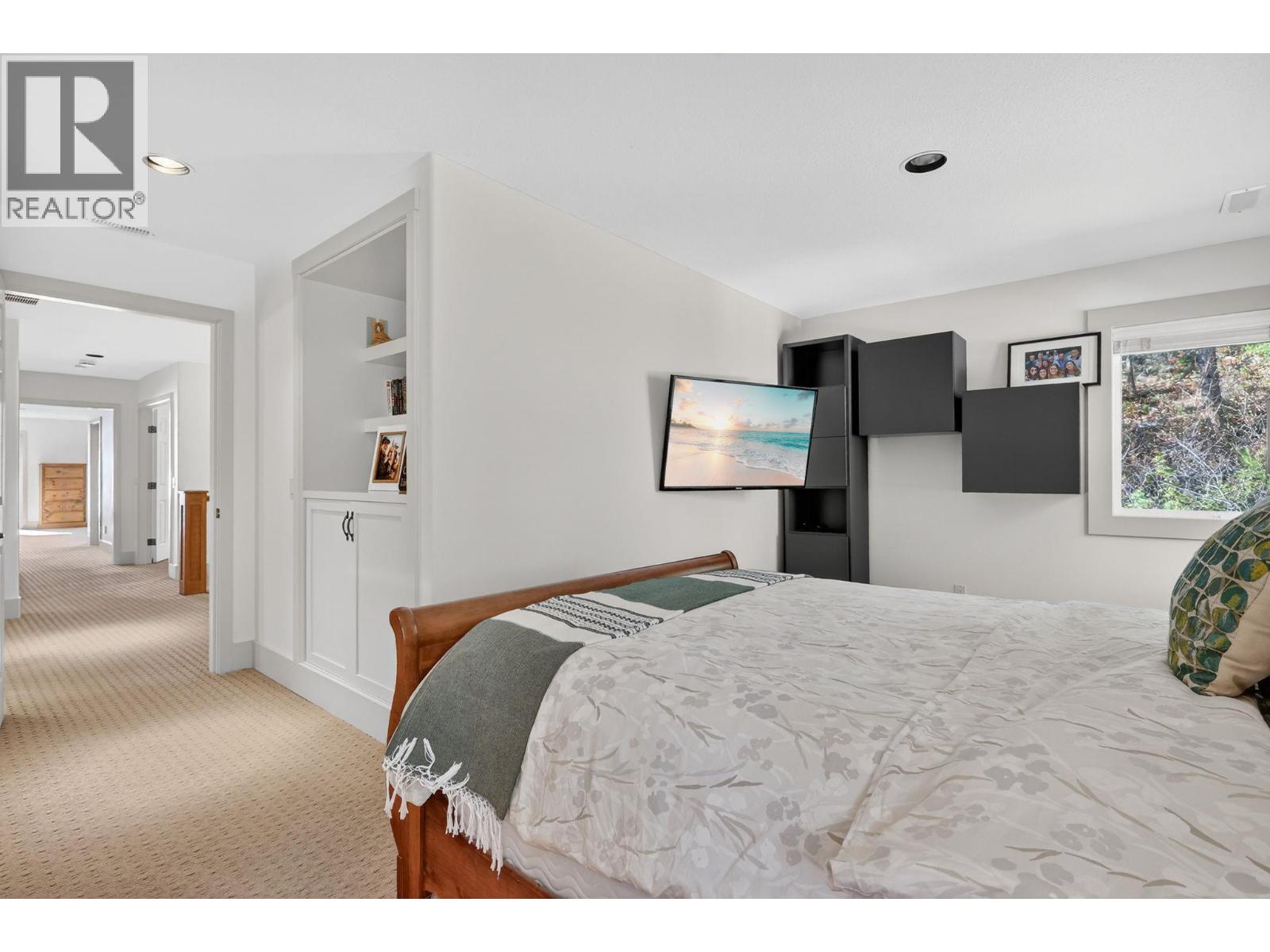 2589 Whitworth Road Unit# 8
