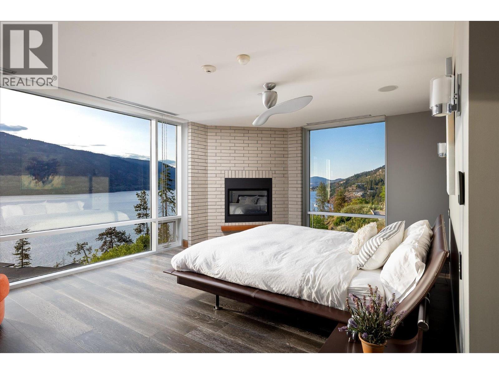 180 Sheerwater Court Unit# 19