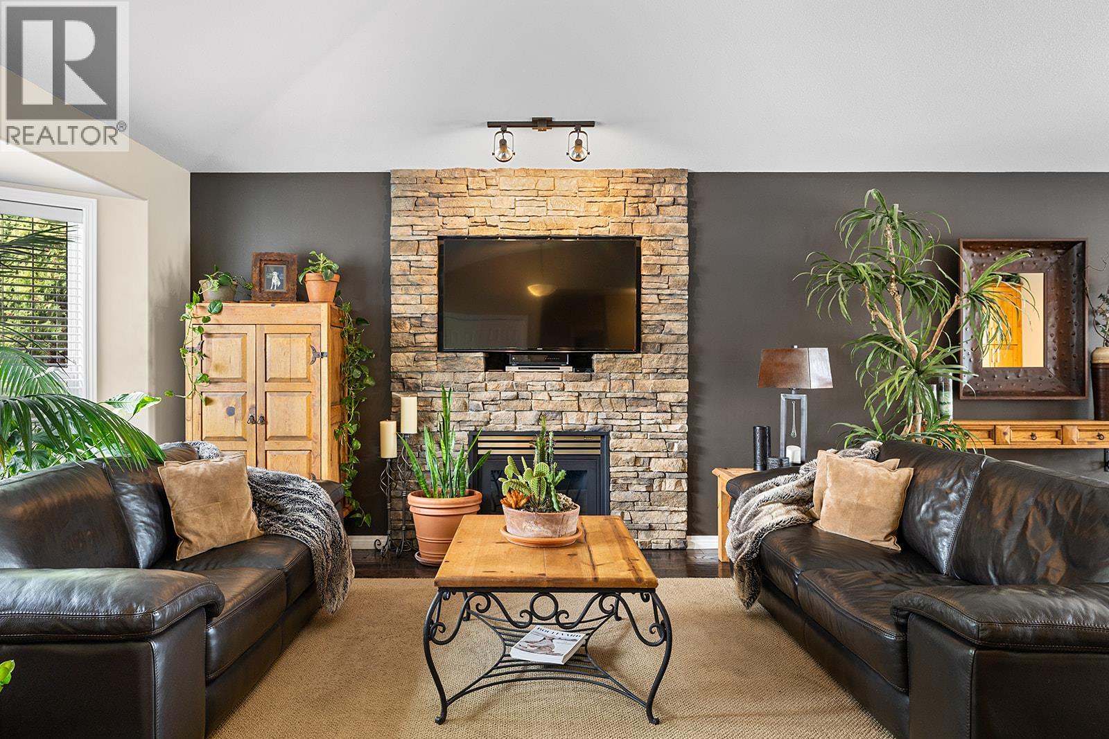 1619 Wilmot Court