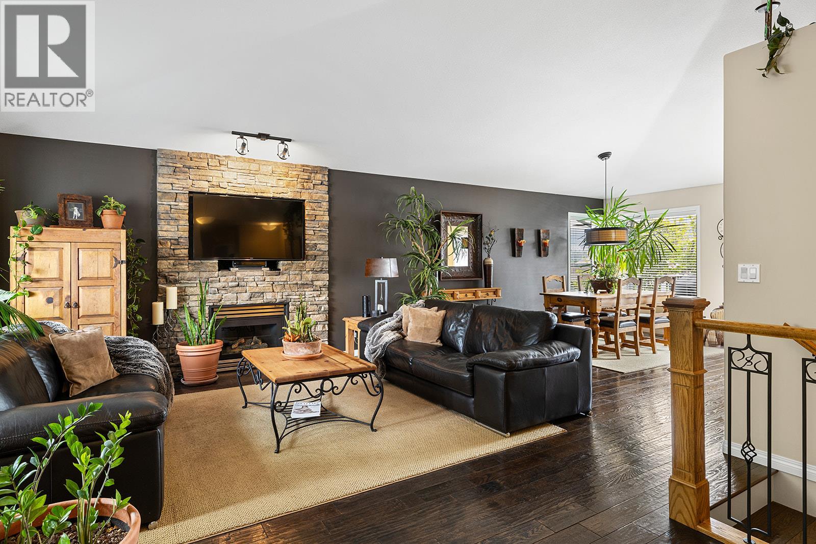 1619 Wilmot Court