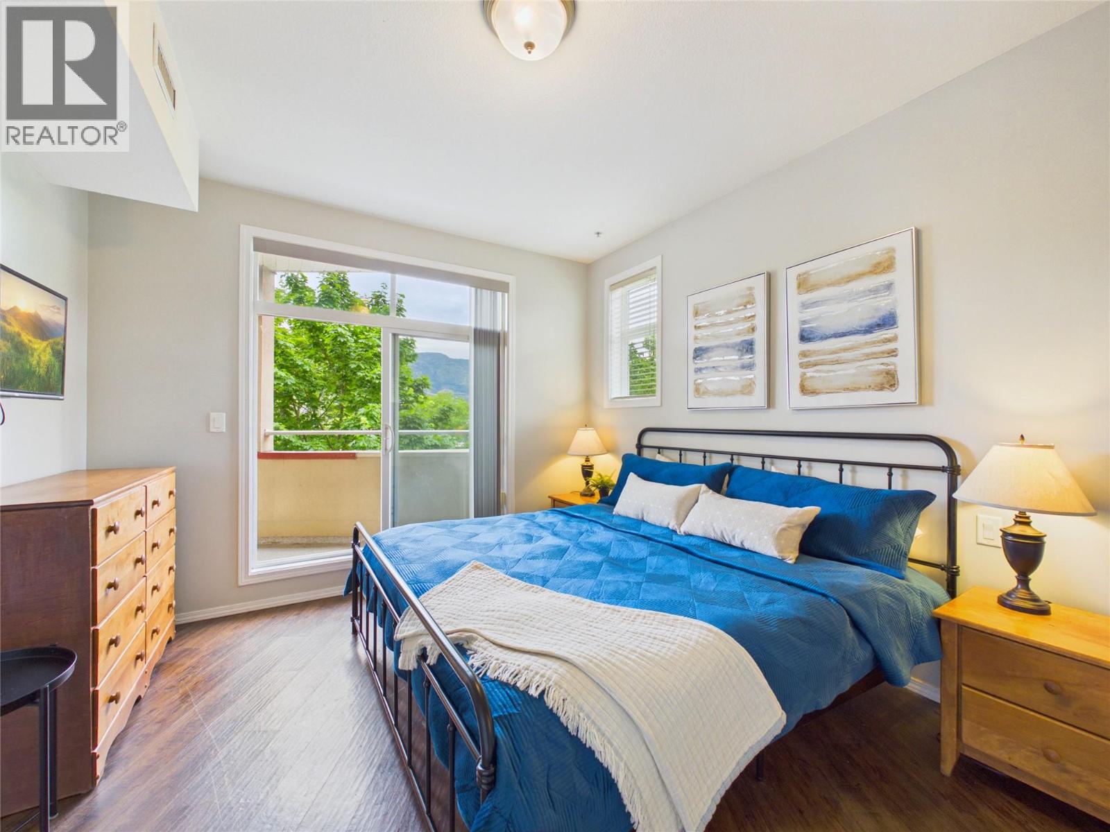 1088 Sunset Drive Unit# 302