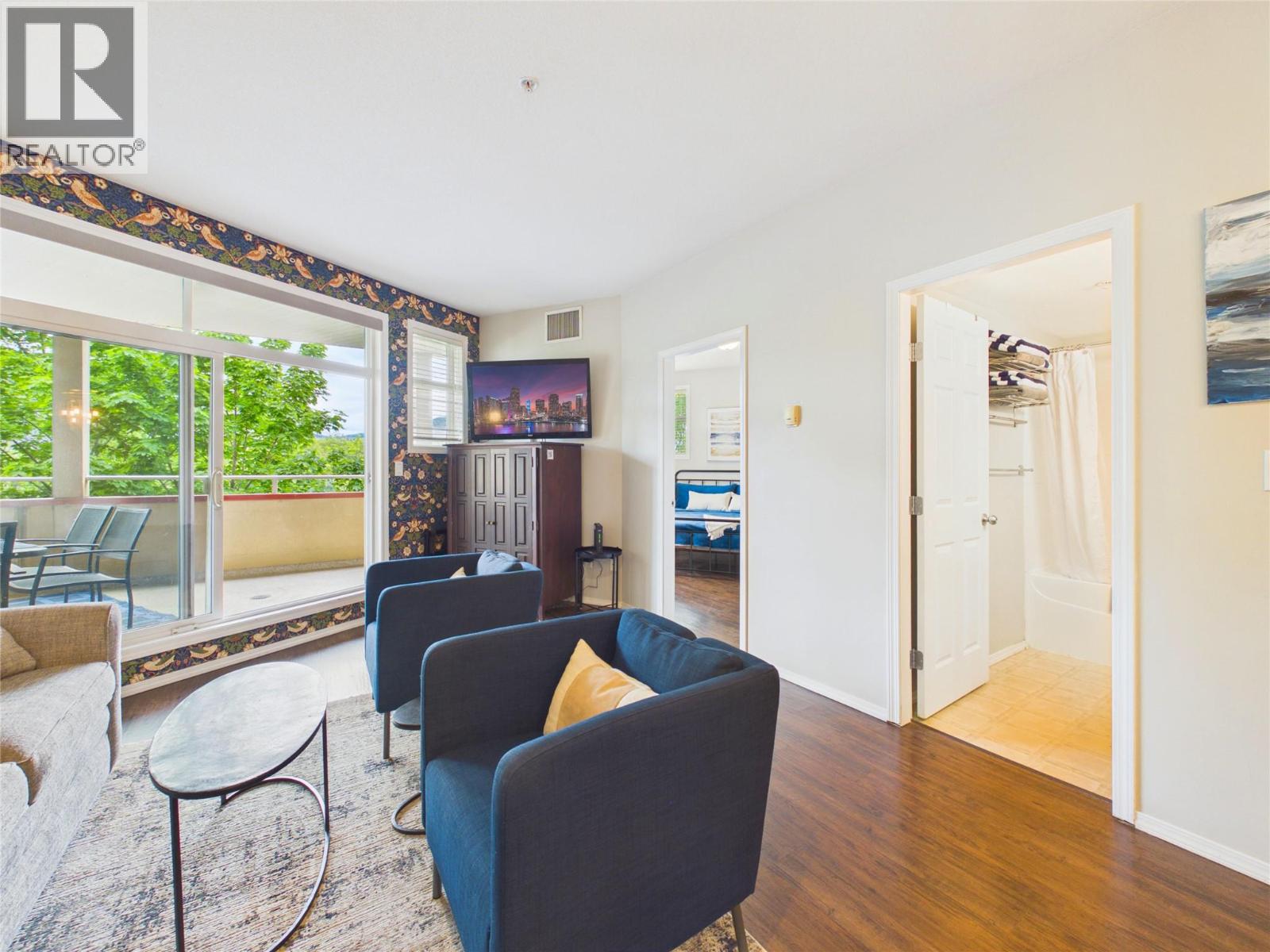 1088 Sunset Drive Unit# 302