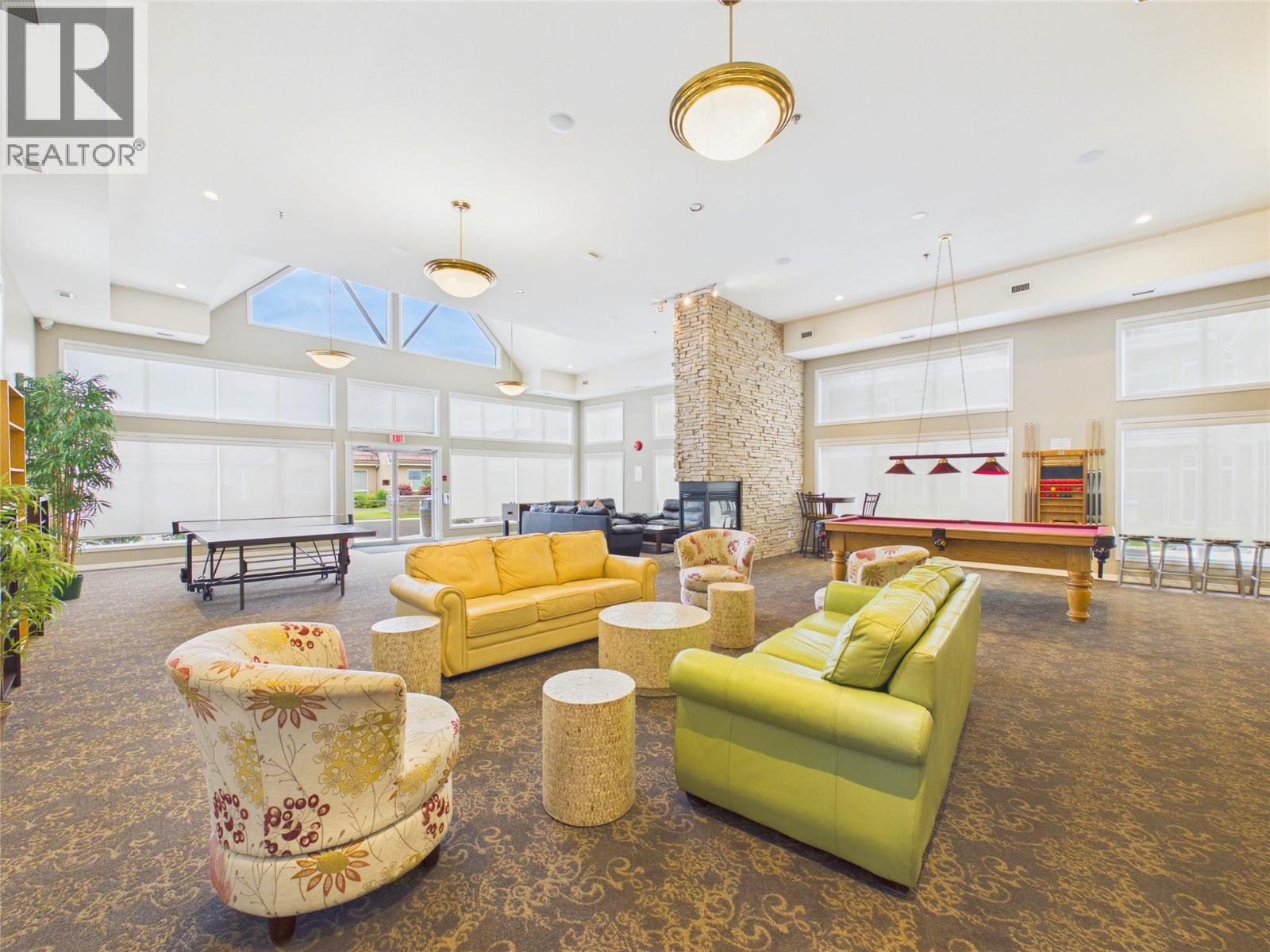 1088 Sunset Drive Unit# 302