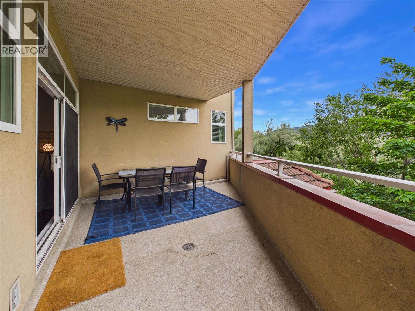 1088 Sunset Drive Unit# 302