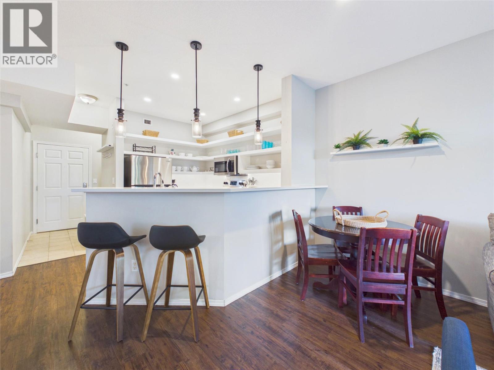 1088 Sunset Drive Unit# 302