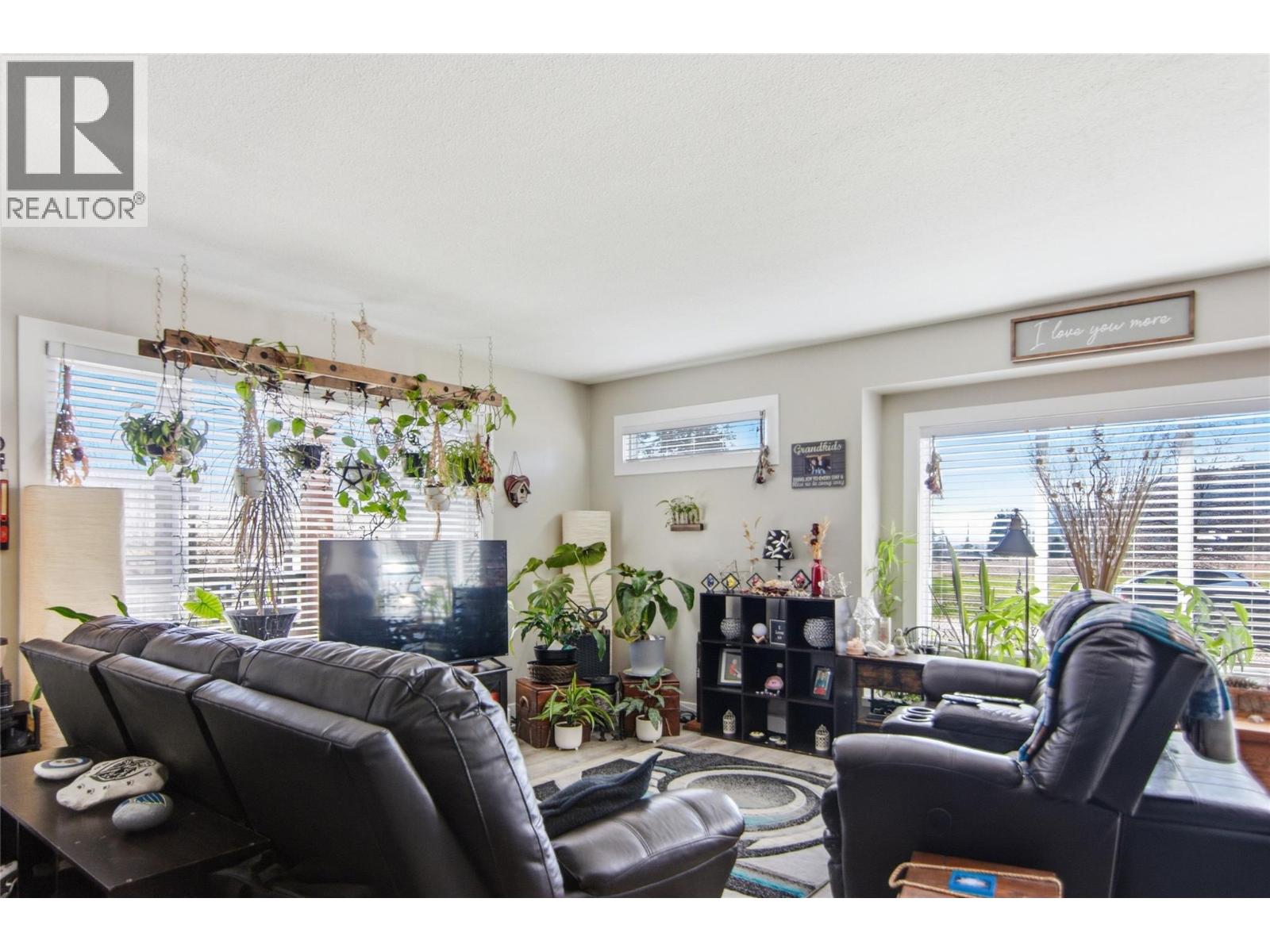 3014 Harwood Road