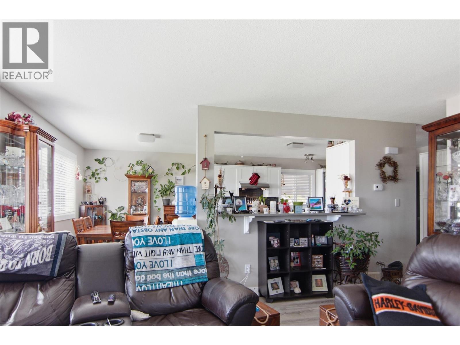 3014 Harwood Road