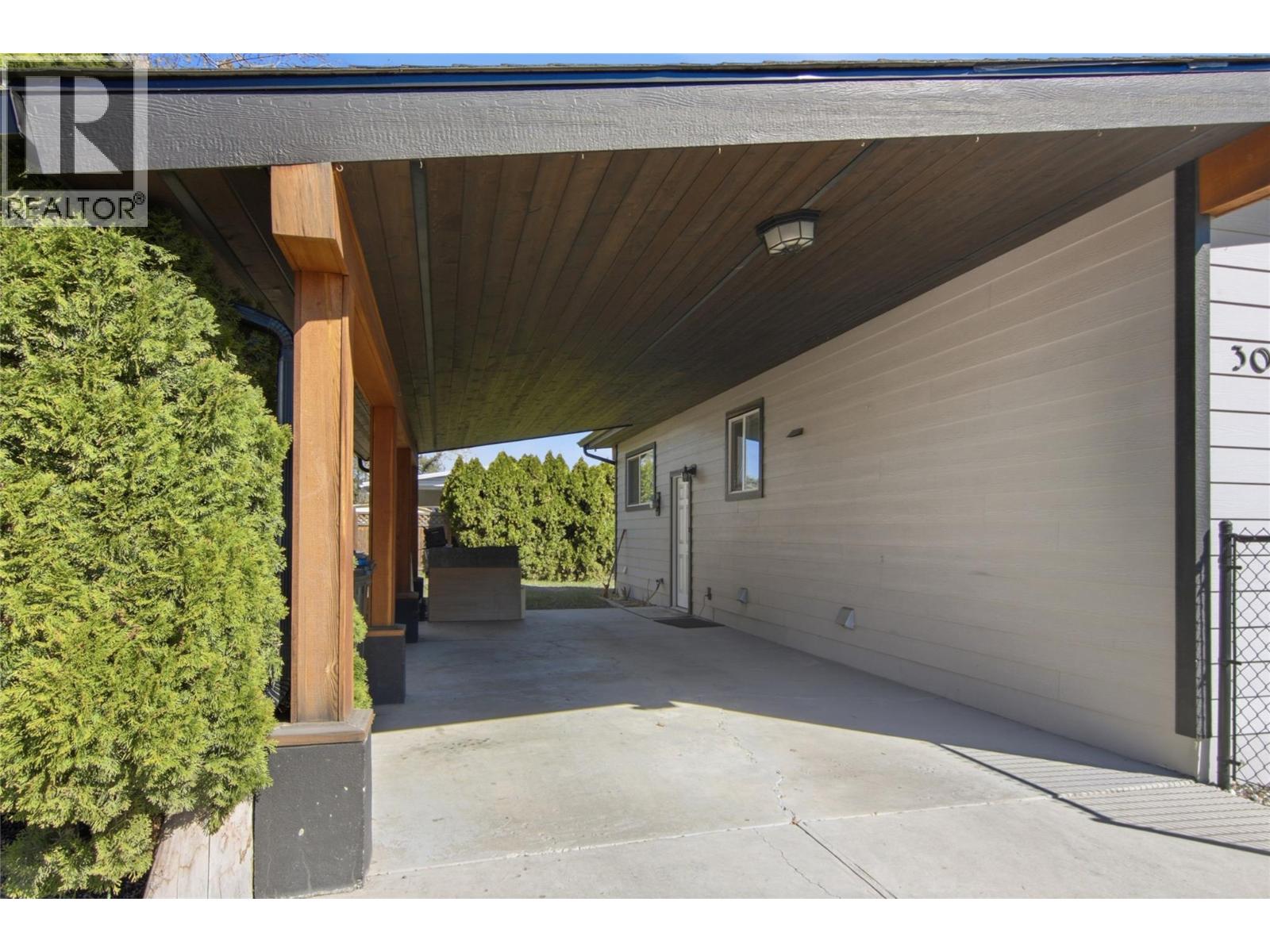 3014 Harwood Road