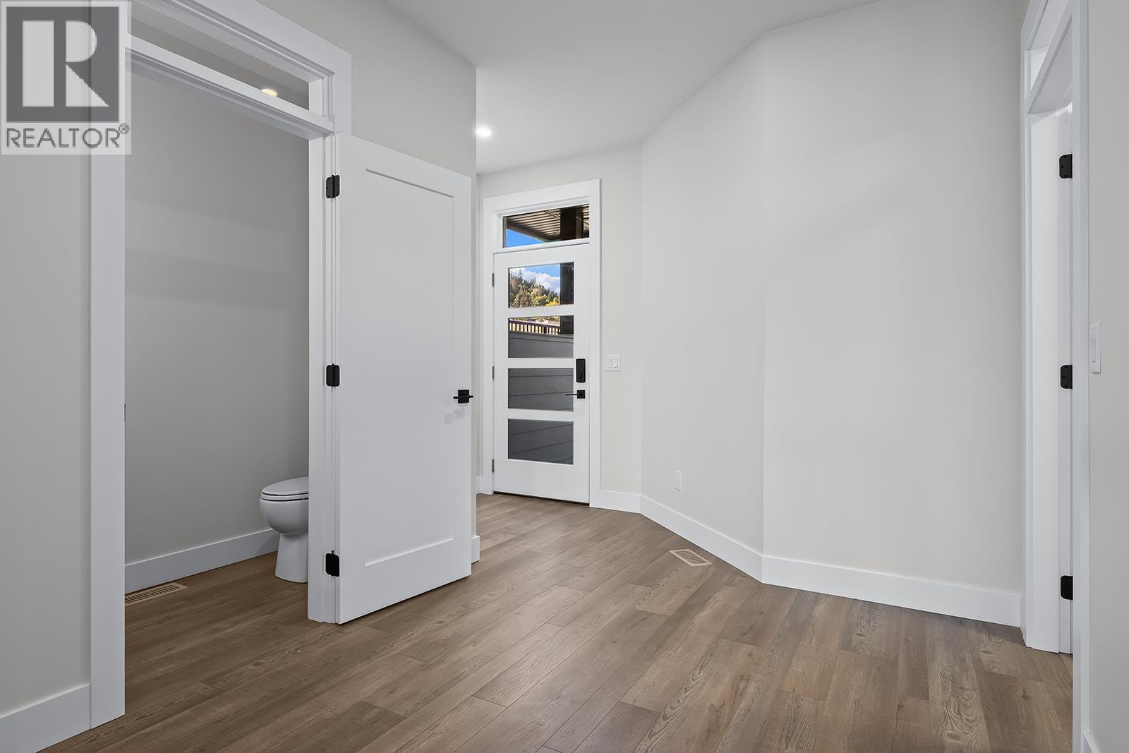 1025 Kitson Court