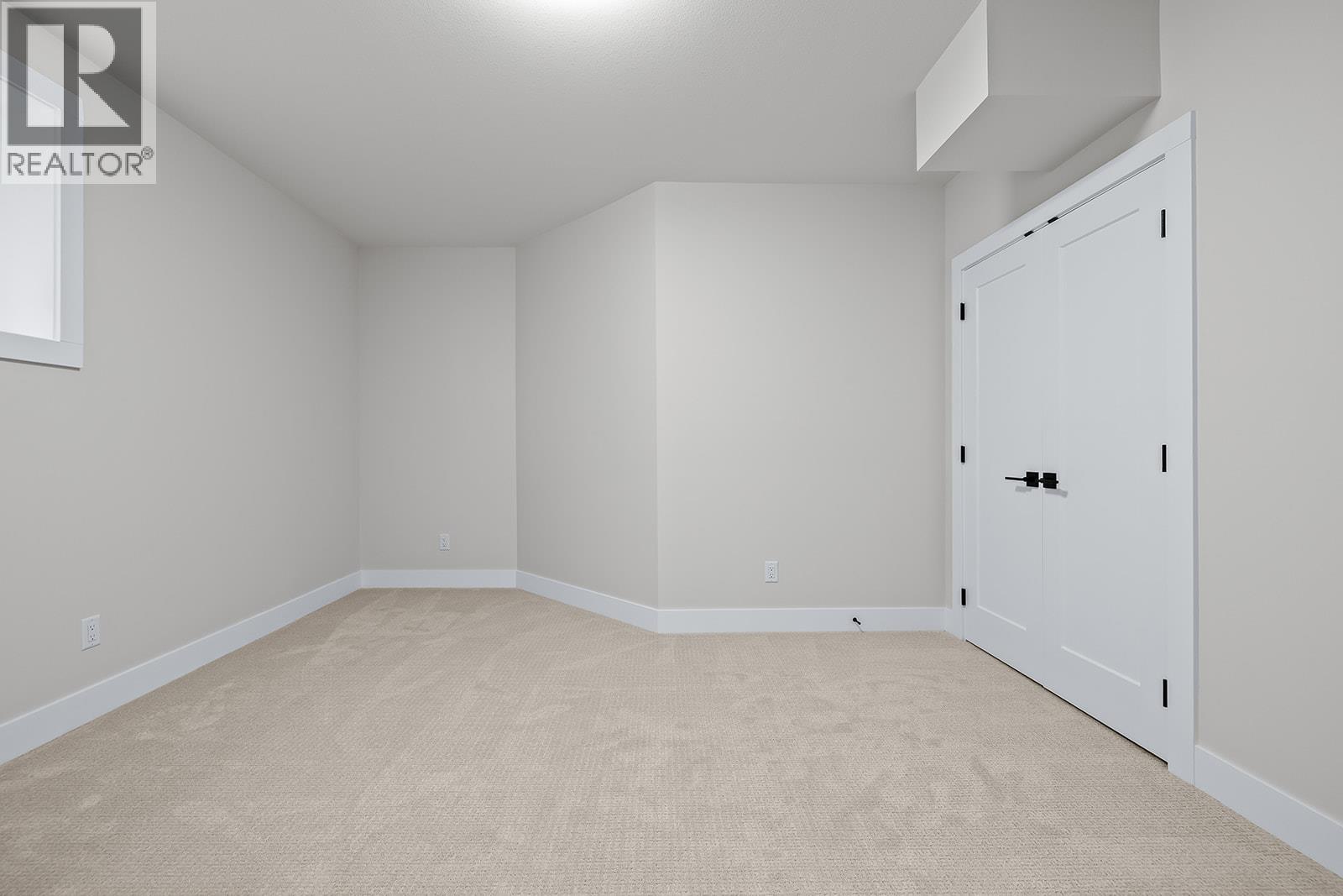 1025 Kitson Court