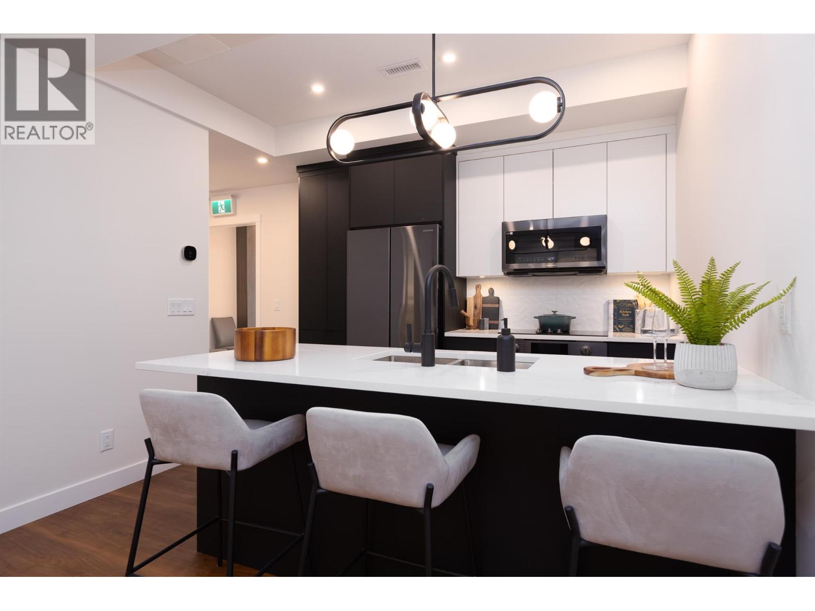 1281 Pridham Avenue Unit# 446 Lot# 125