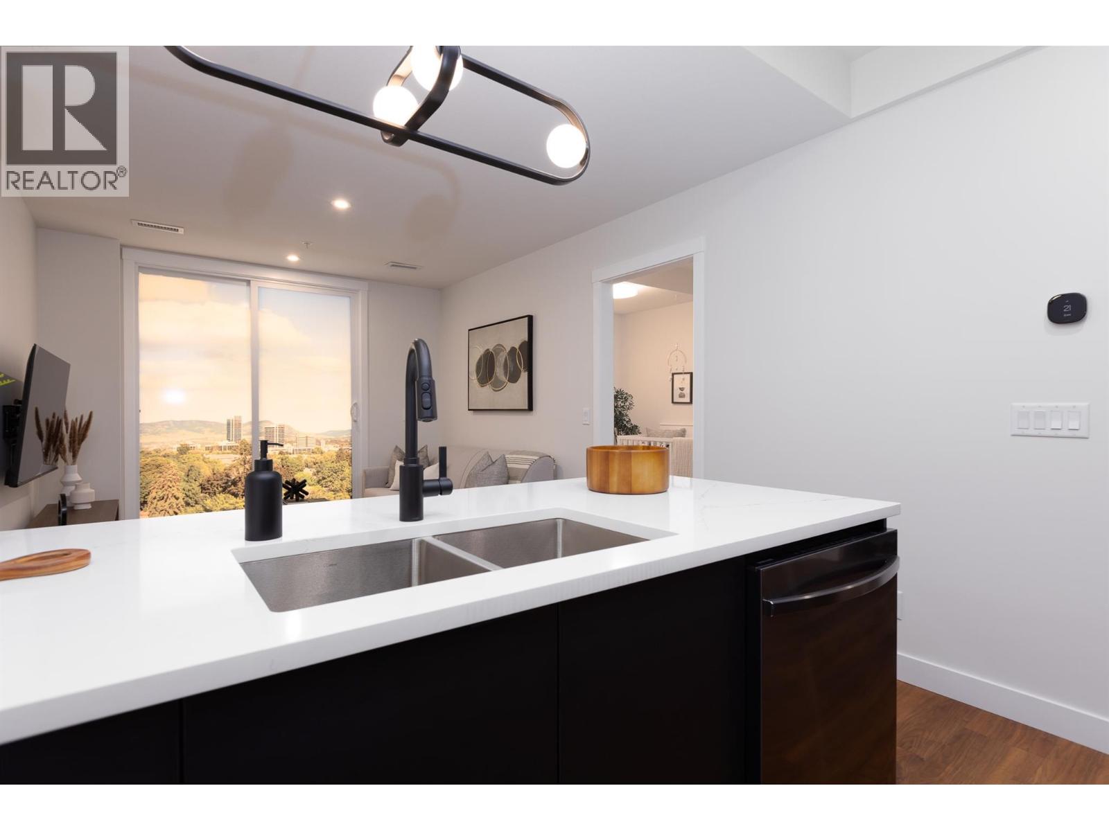 1281 Pridham Avenue Unit# 446 Lot# 125