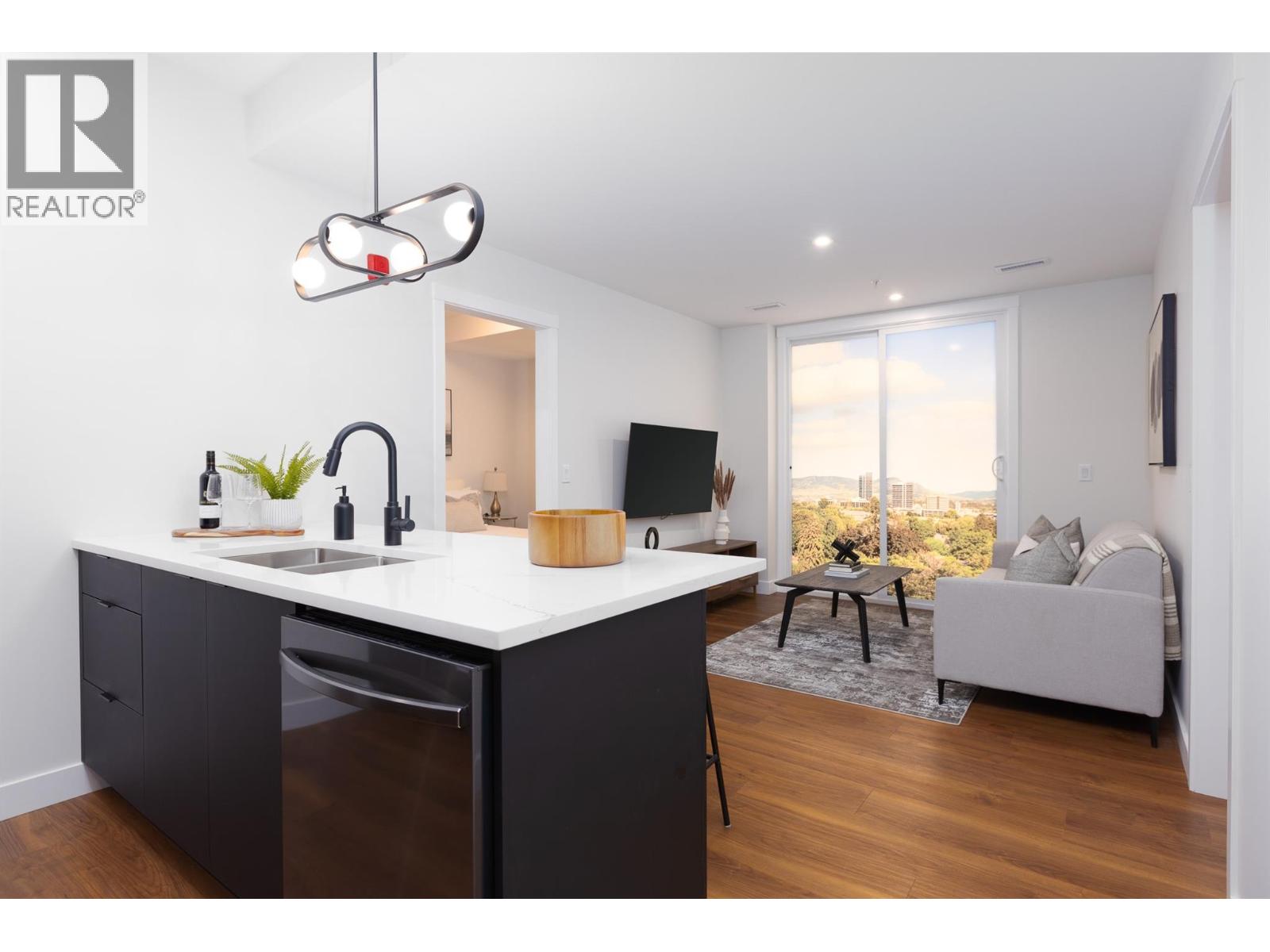 1281 Pridham Avenue Unit# 446 Lot# 125