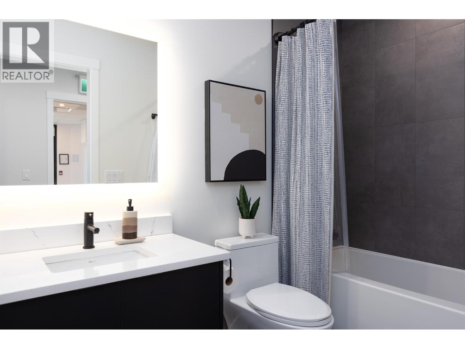 1281 Pridham Avenue Unit# 446 Lot# 125