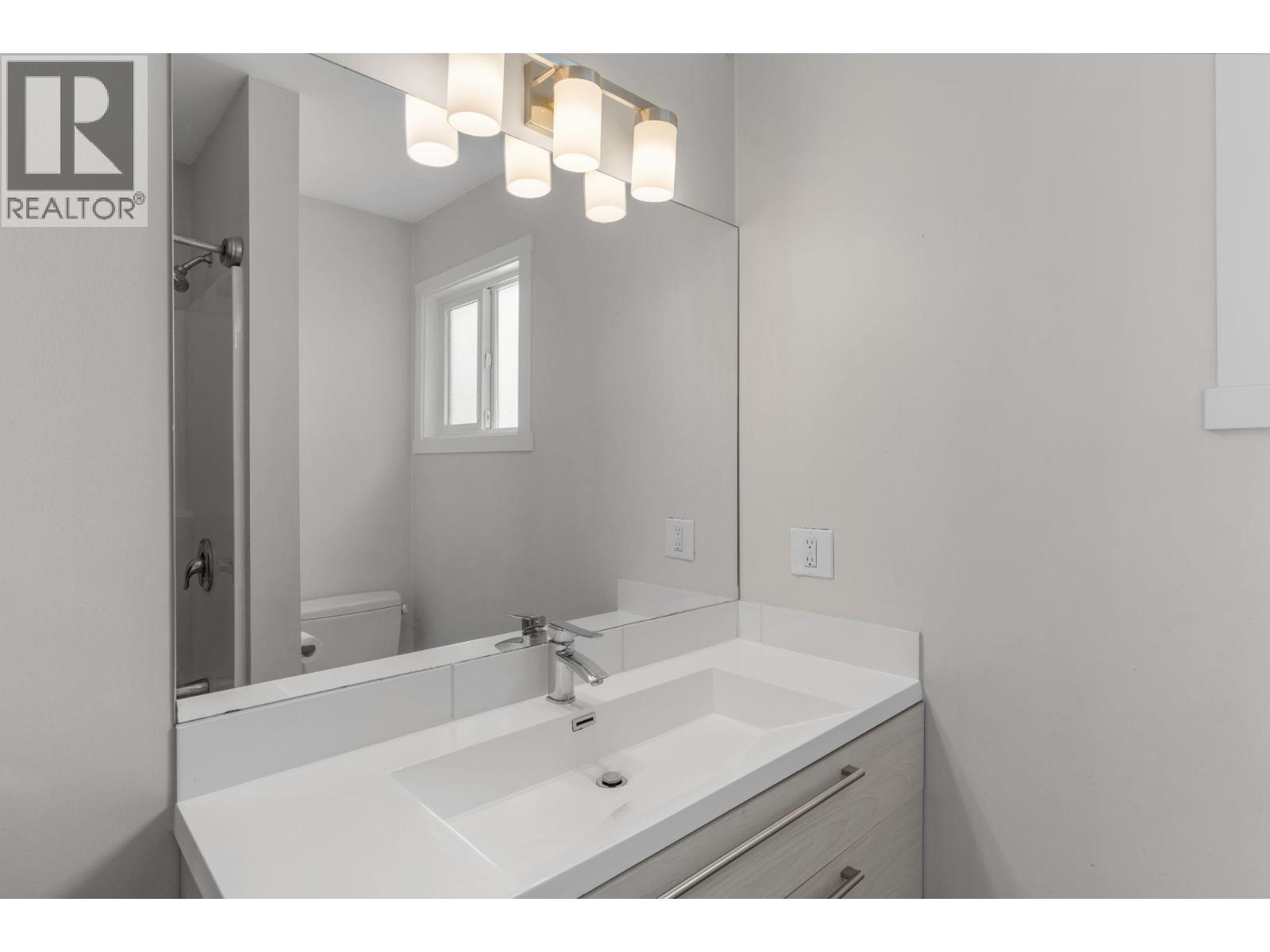 3135 Walnut Road Unit# 4