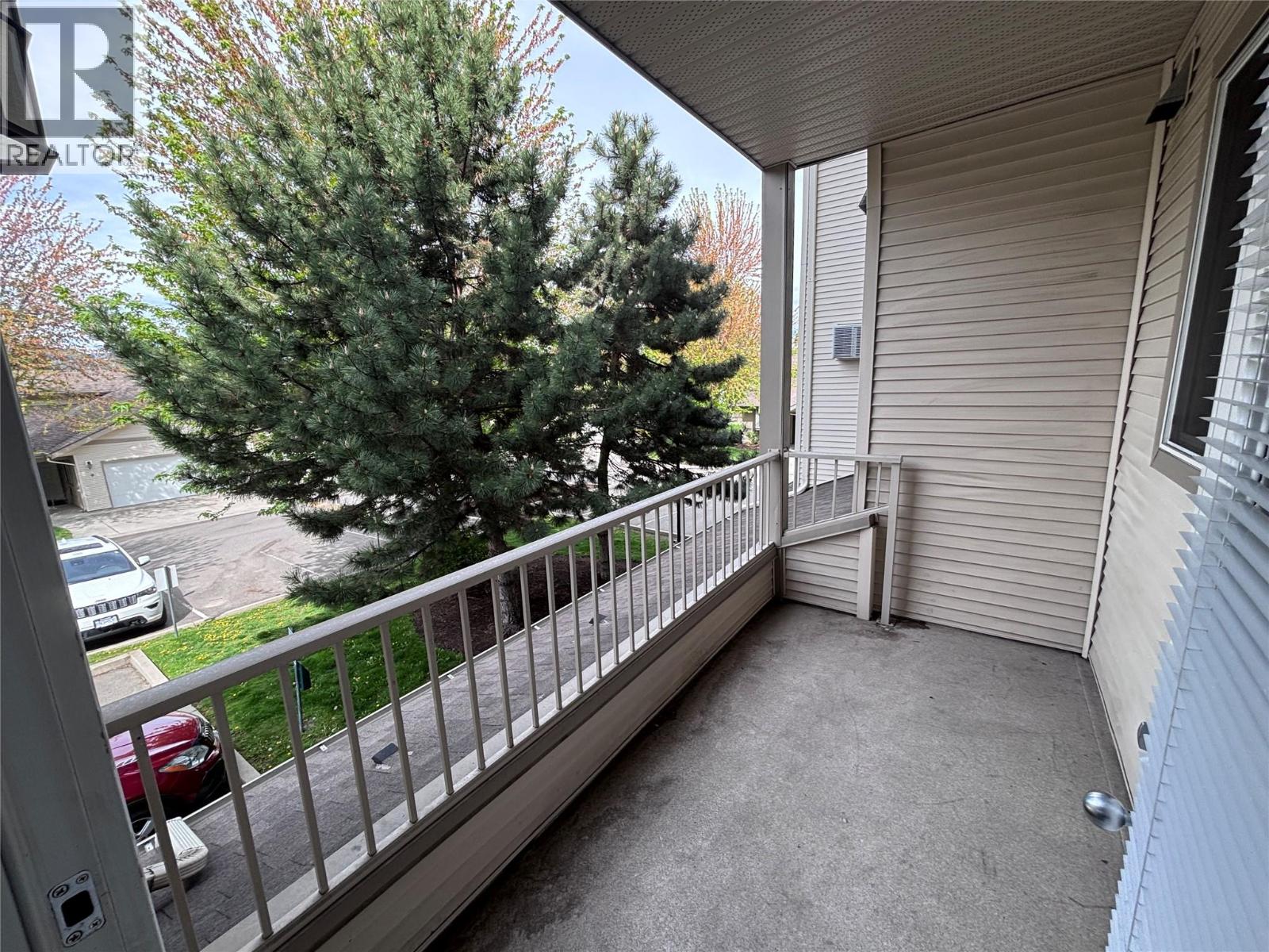 778 Rutland Road N Unit# 210