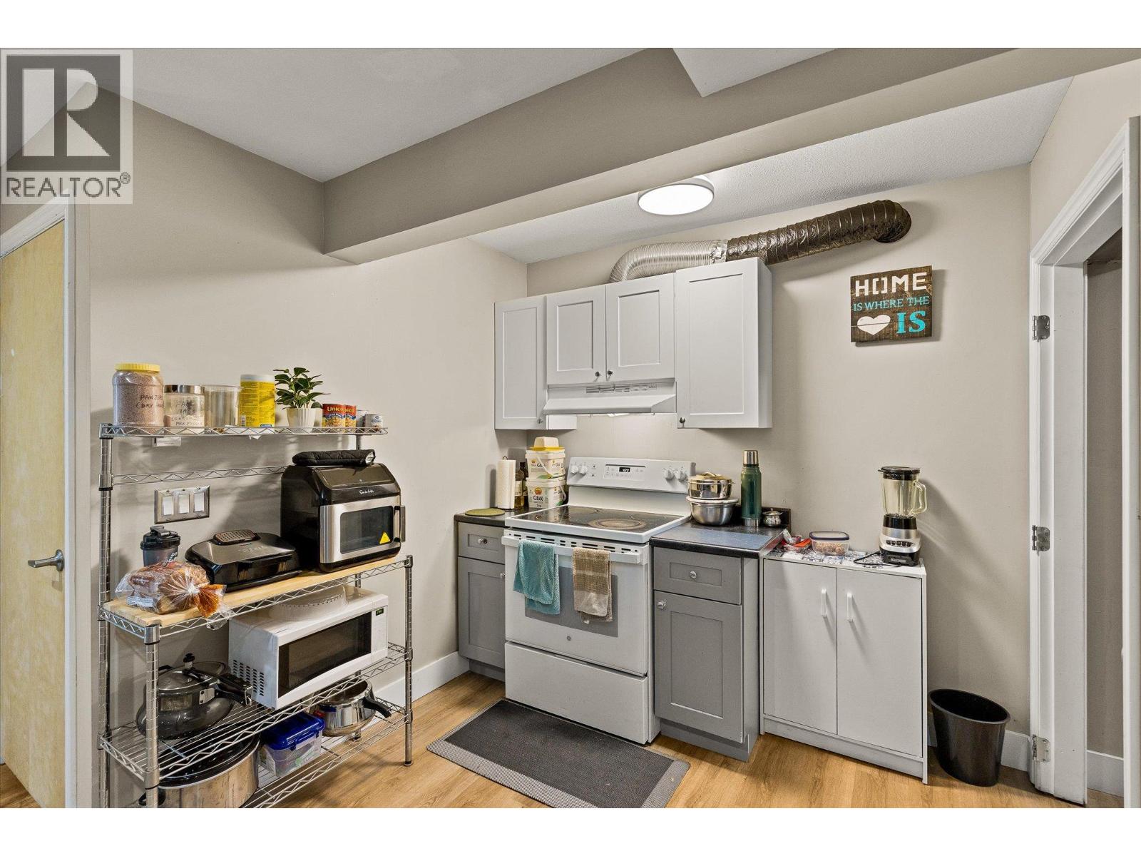 11592 Okanagan Centre Road E