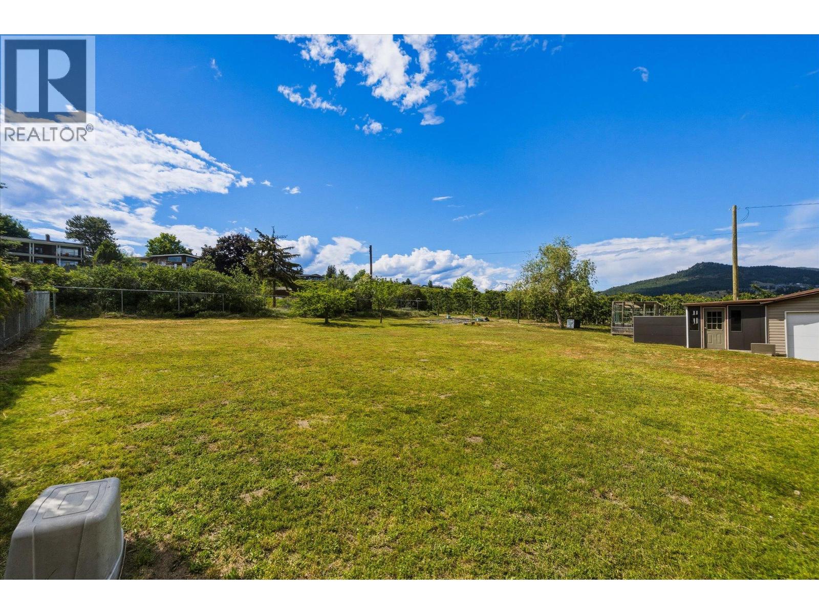 11592 Okanagan Centre Road E