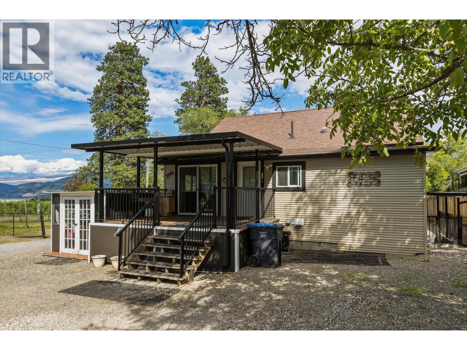 11592 Okanagan Centre Road E
