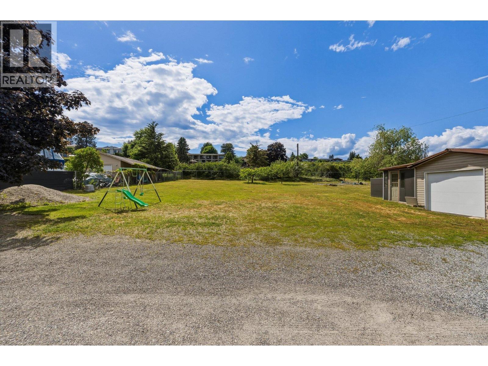 11592 Okanagan Centre Road E