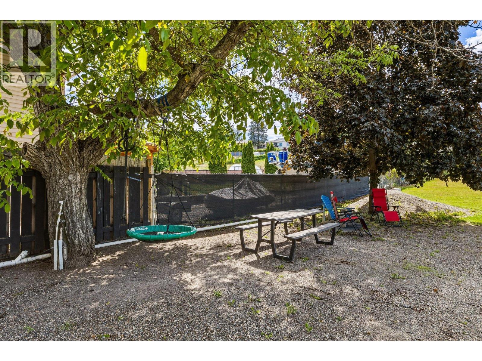 11592 Okanagan Centre Road E