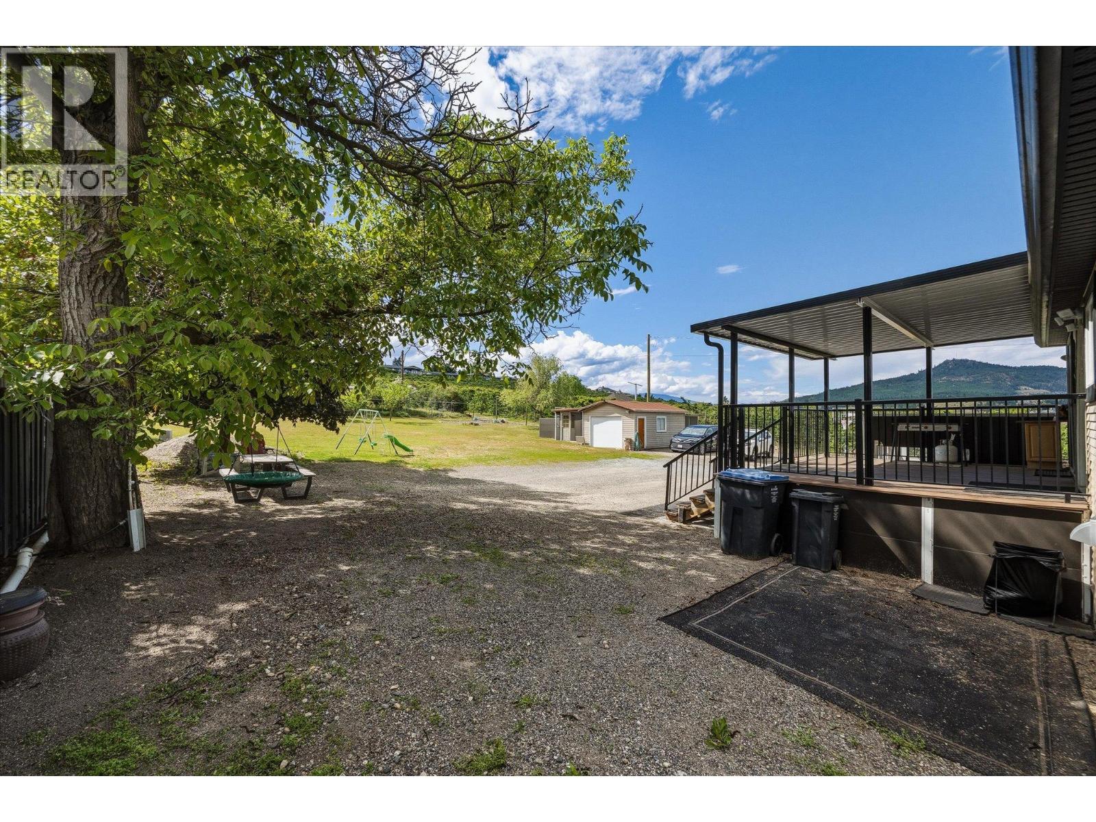 11592 Okanagan Centre Road E